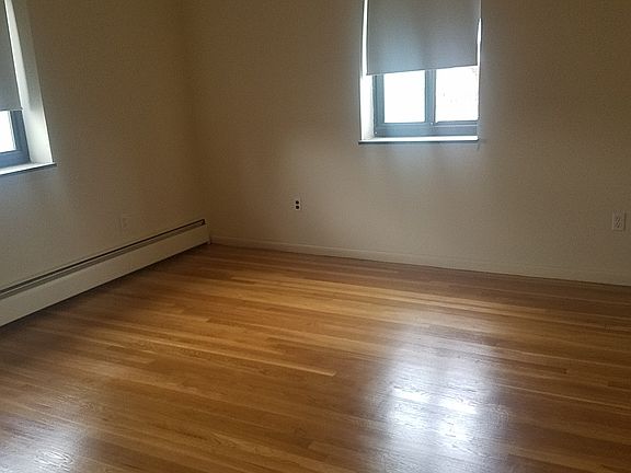 4th image of 748 Mount Auburn St #3