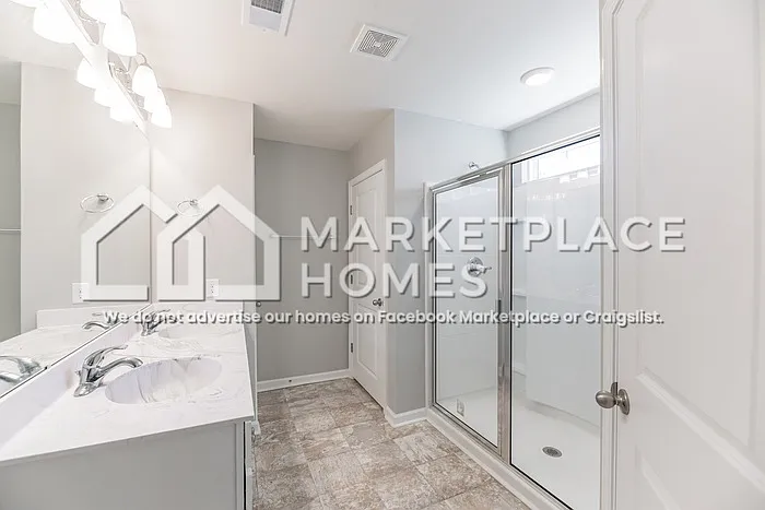 120 Caleb Ct — Photo 16
