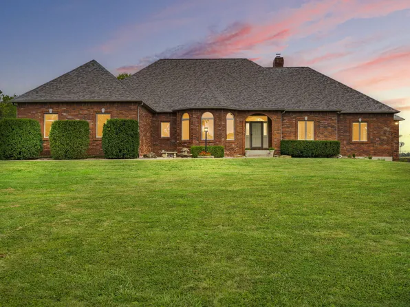 1745 E 530th Road, Pleasant Hope, MO 65725