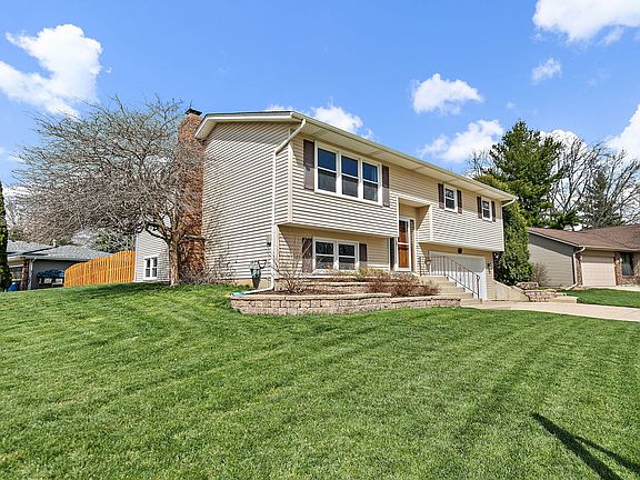 2nd image of 47 Lockman Cir