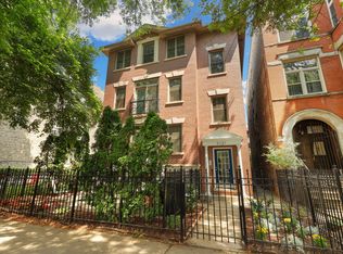 3131 N Racine Ave APT 1F, Chicago, IL 60657