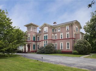 97 Narragansett Ave #M6, Newport, RI 02840