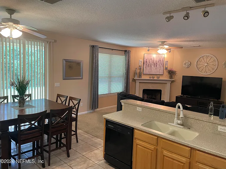 2543 Willow Creek Dr — Photo 13