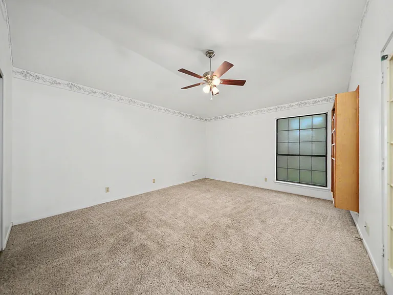 4522 Lone Star Trl — Photo 17