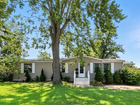 6156 Sunset Dr, Cedar Hill, MO 63016