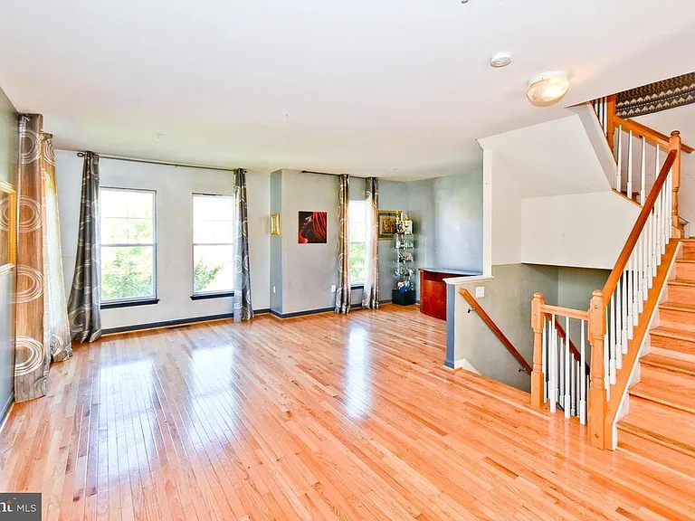 4861 F St SE #1 — Photo 10