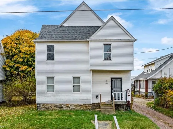 1024 3rd St NW, Canton, OH 44703