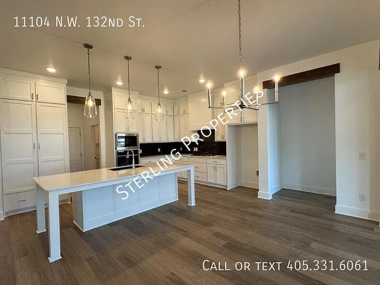 11104 NW 132nd St — Photo 6