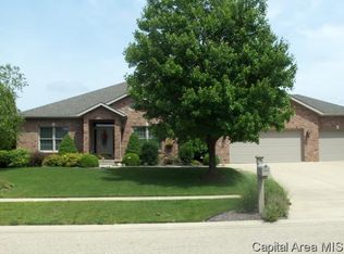 2000 Old Ivy Dr, Springfield, IL 62711