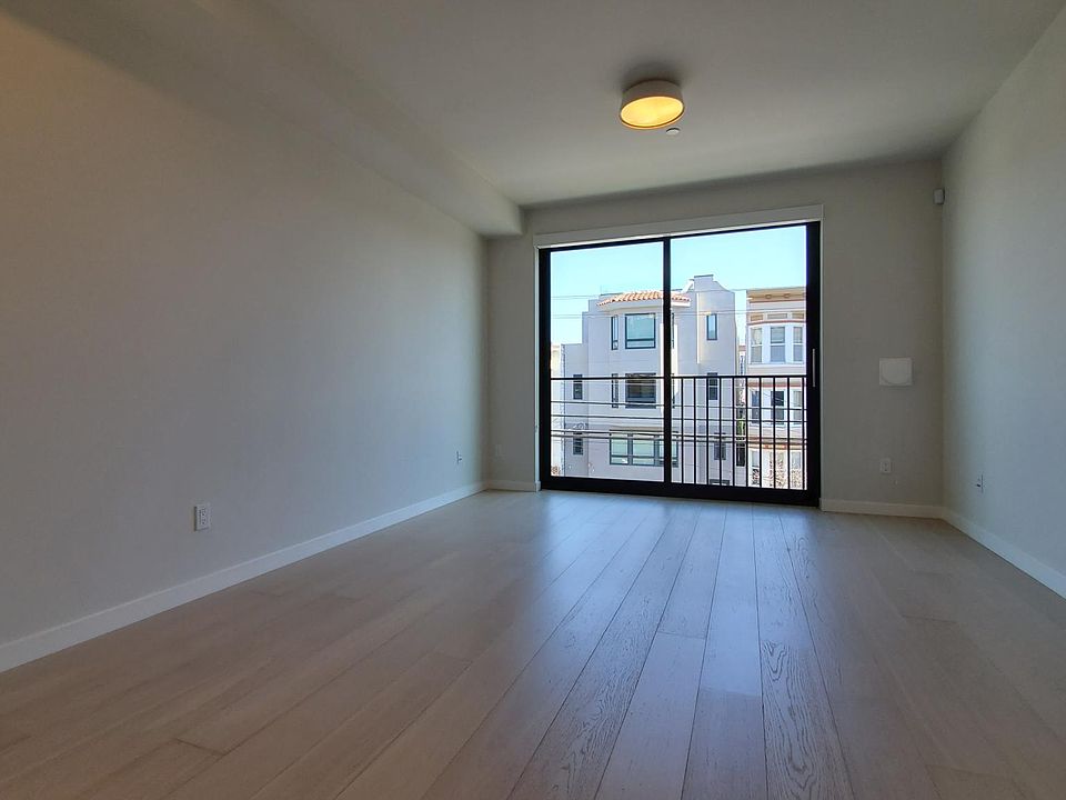 1st image of 2600 Harrison St #302