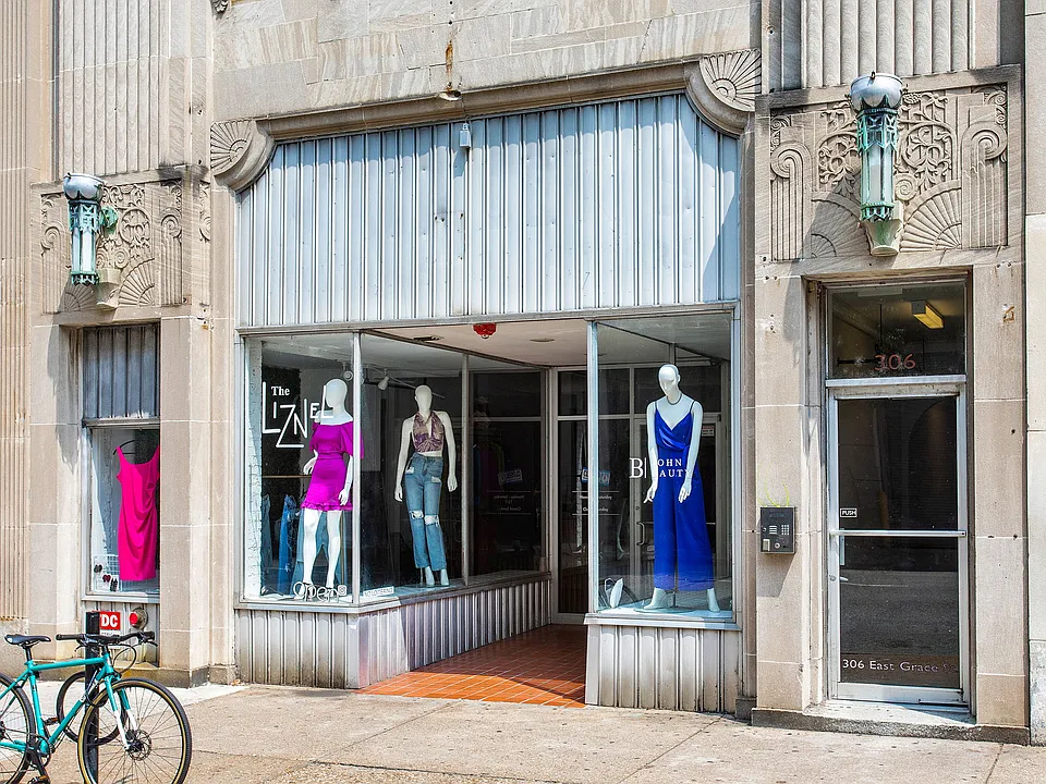306 E Grace St #202