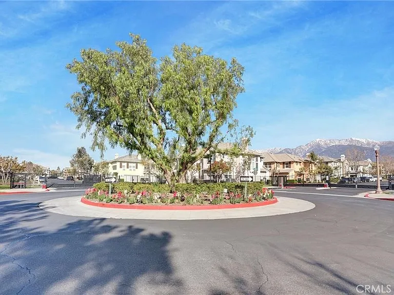 12240 Chantrelle Dr — Photo 44