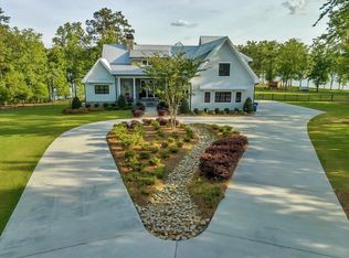 128 Lake Ridge Dr, Macon, GA 31220