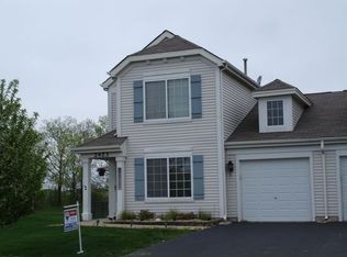 2423 Roxbury Ln, Montgomery, IL 60538