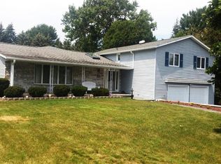 4959 Albart Dr, Syracuse, NY 13215