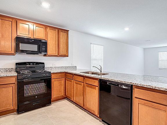 5th image of 4052 Dublin Ridge Dr
