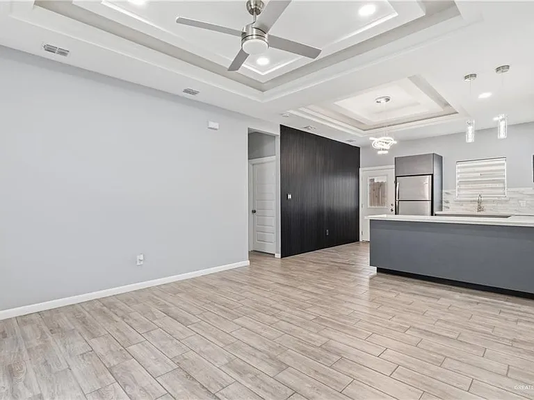 1605 Angelina Dr #2 — Photo 2