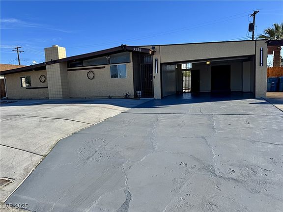 3rd image of 3138 Gaucho Dr