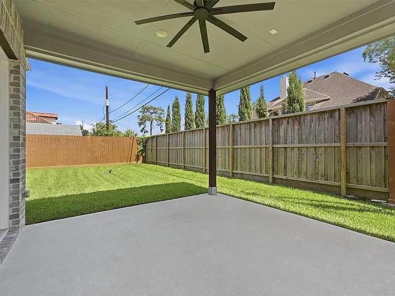 1303 Gardenia Dr — Photo 29