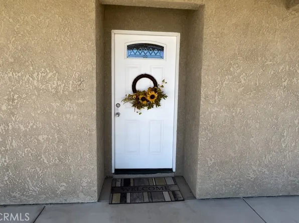 9370 W Joshua Ln, Phelan, CA 92371