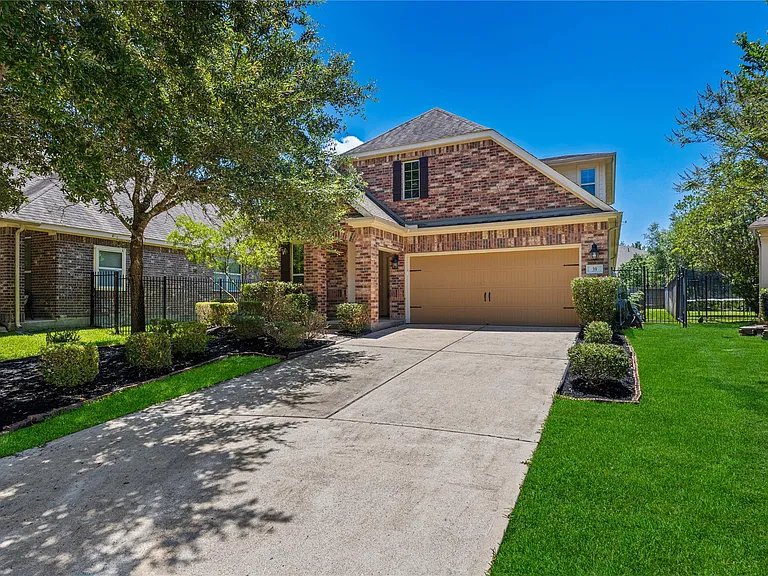 39 Butternut Grove Pl — Photo 1
