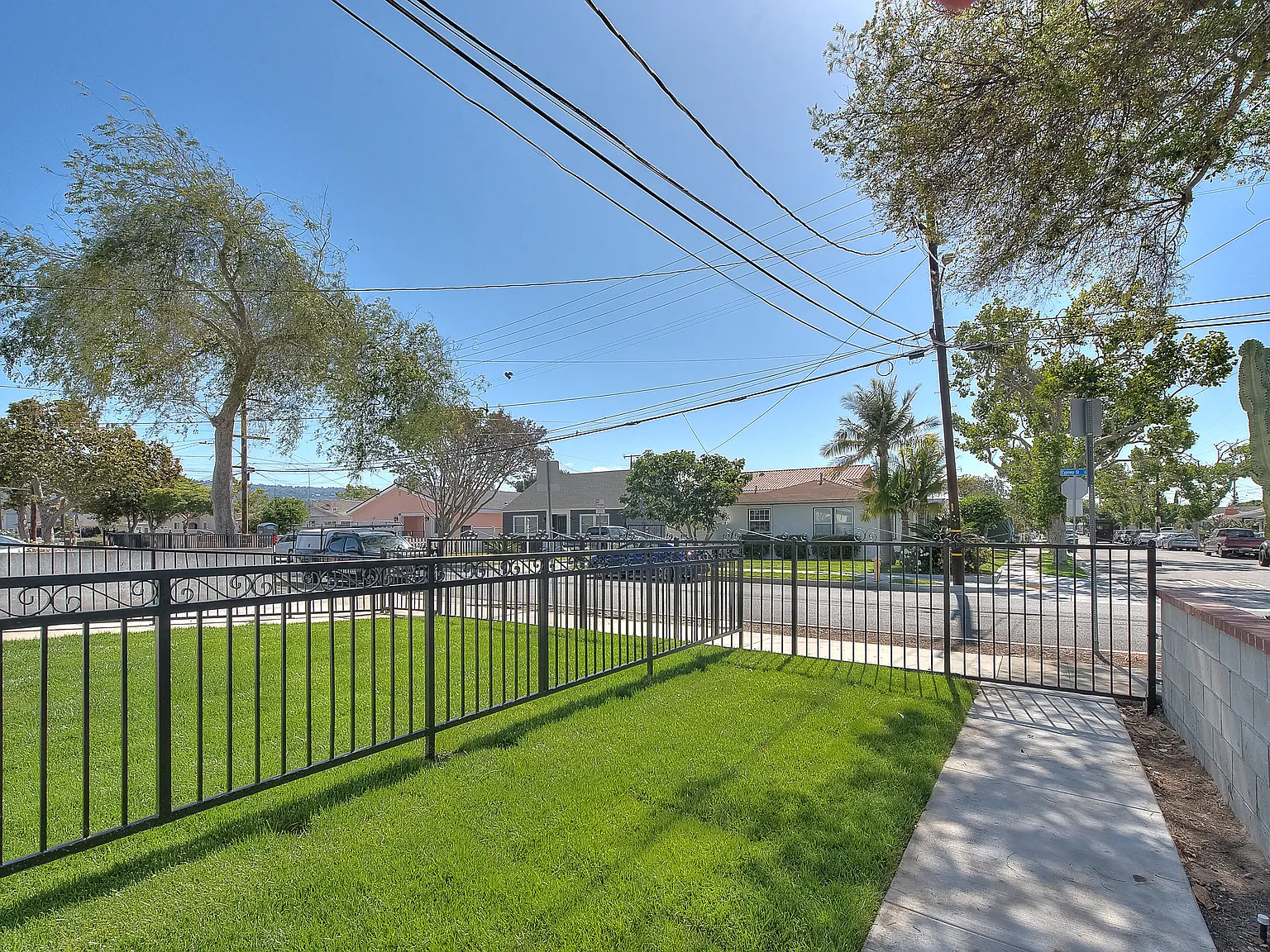 3 bed, 975 sqft, $3,550 — Photo 4