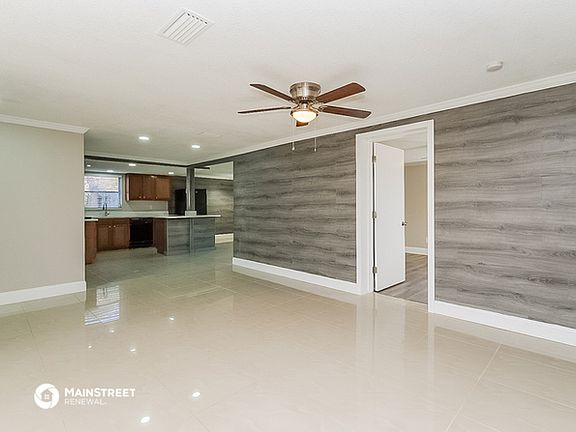 5th image of 4047 Westwood Dr