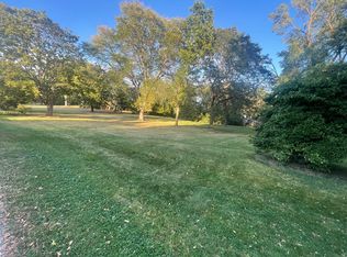 187 Appleby Rd, Inverness, IL 60067