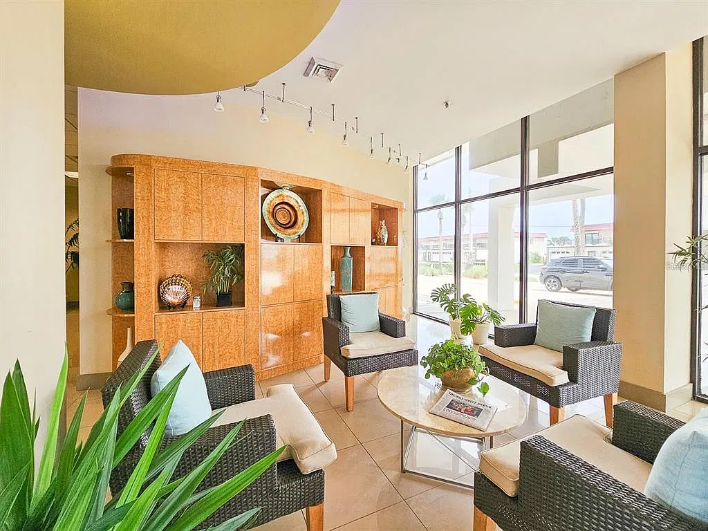 2 bed, 2.0 bath, 1215 sqft, $2,800 — Photo 4