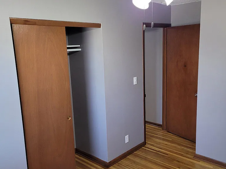 4712 Western Ave — Photo 13