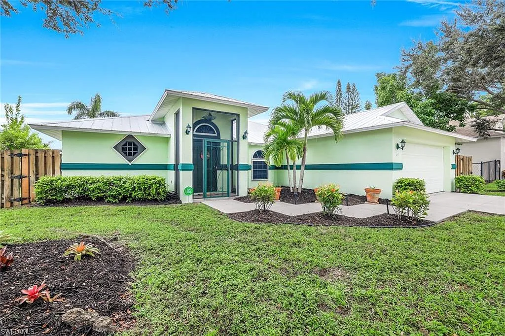 4 bed, 2.0 bath, 1749 sqft, $9,000 — Photo 4
