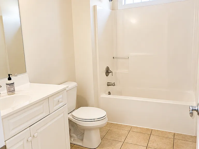 6102 Northshore Dr — Photo 16
