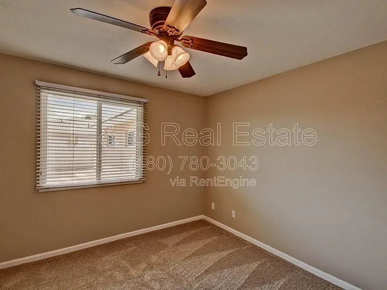1030 E Manhatton Dr — Photo 21