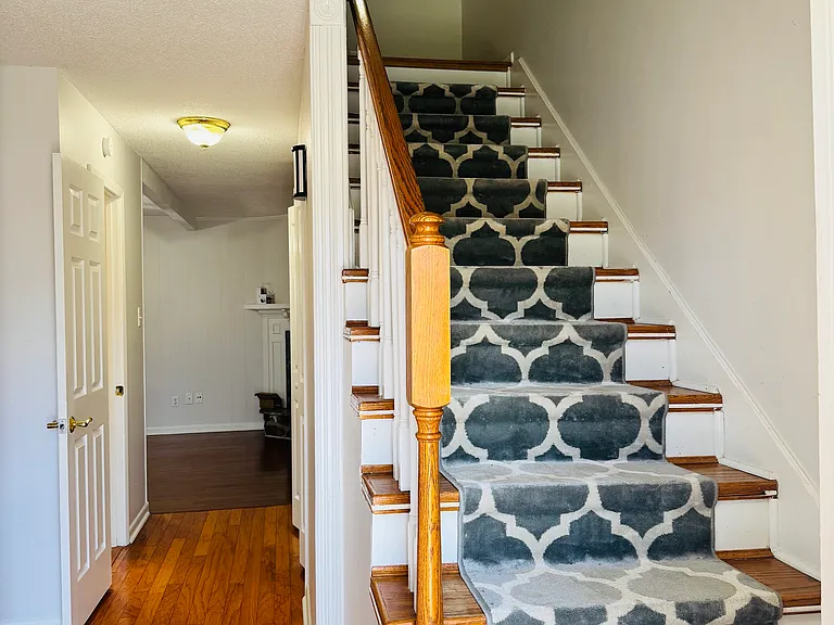 11 Pickering Dr — Photo 8