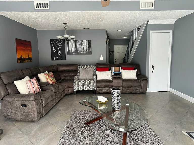 12737 Westhampton Cir — Photo 4