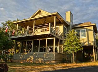 720 Coventry Rd, Spicewood, TX 78669