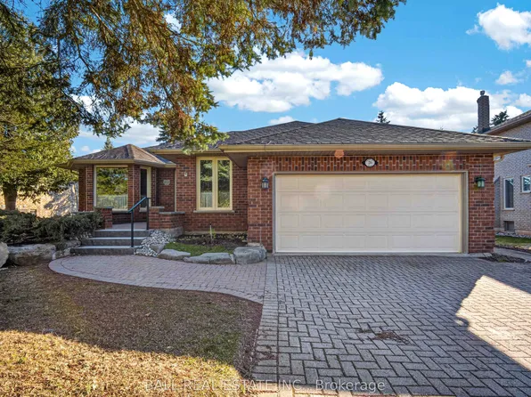 26 Island Bay Dr, Kawartha Lakes, ON K0M 1A0