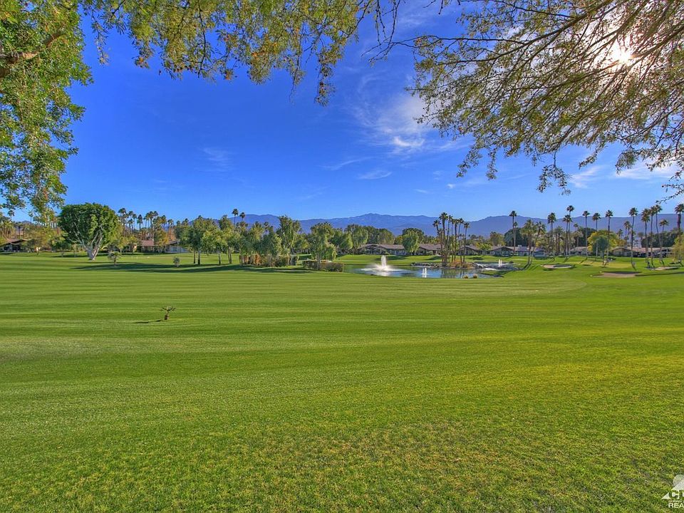 2nd image of 107 Bouquet Canyon Dr