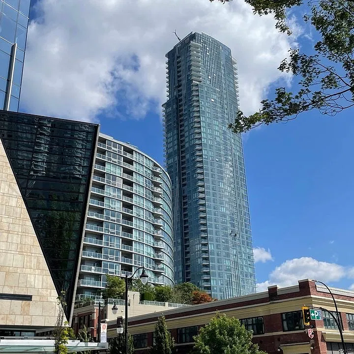 680 Quayside Dr #2104
