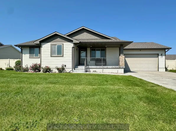 4322 Aster Dr, Grand Island, NE 68803