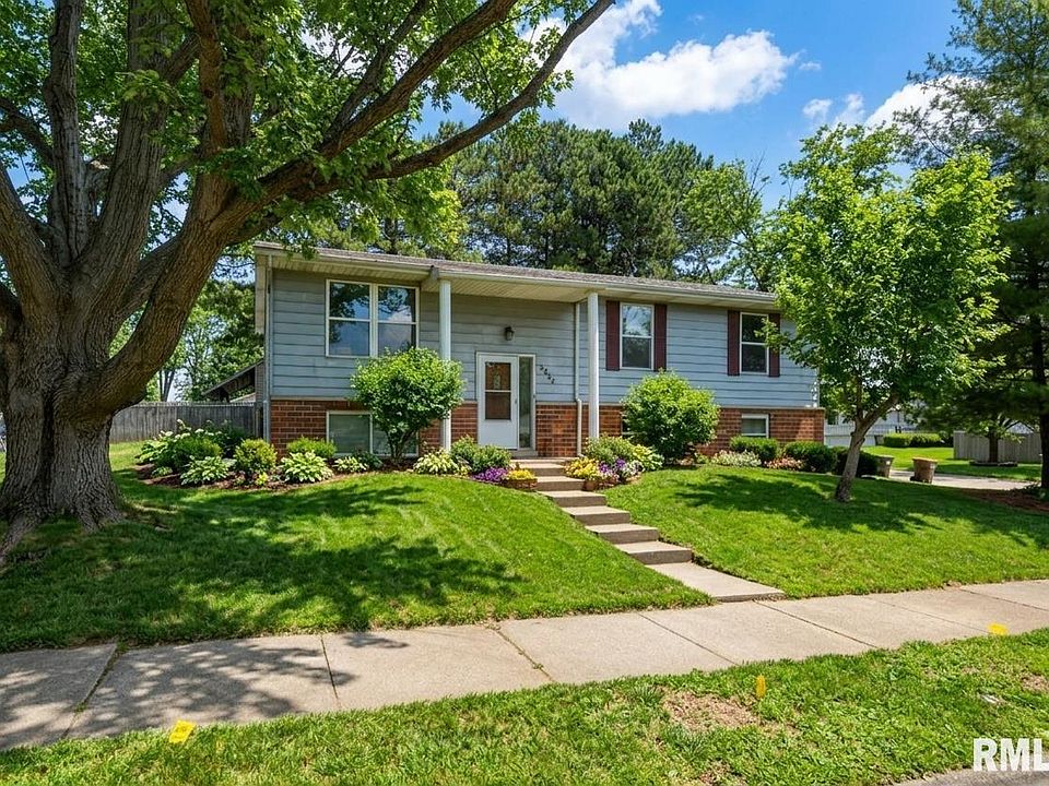 1st image of 3902 N Melcosta Dr