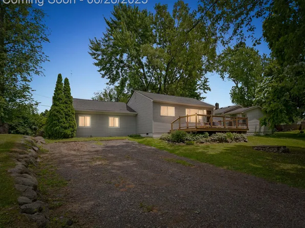 4860 Lindholm Dr, White Lake, MI 48383