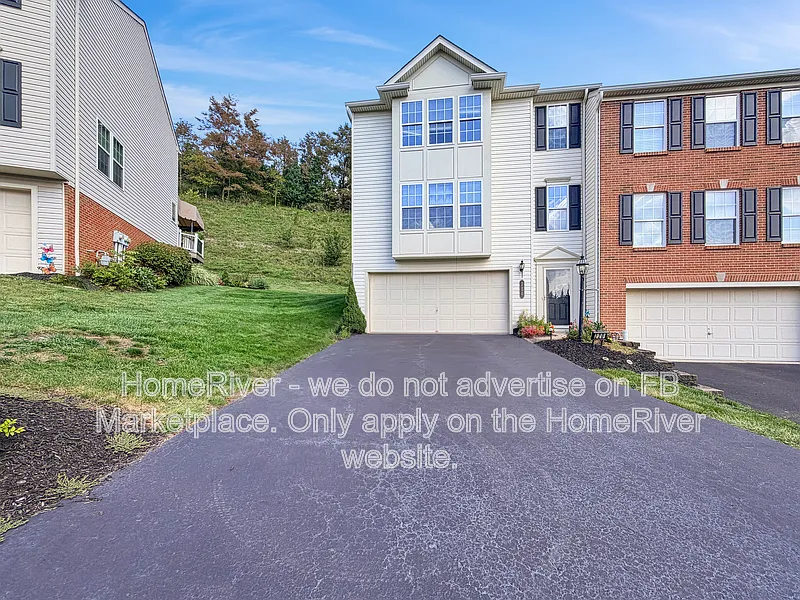 3 bed, 2.5 bath, 1744 sqft, $2,295 — Photo 1
