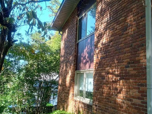 3rd image of 1224 Poplar Grove Dr