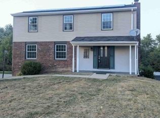 120 Scottsdale Dr, Coraopolis, PA 15108