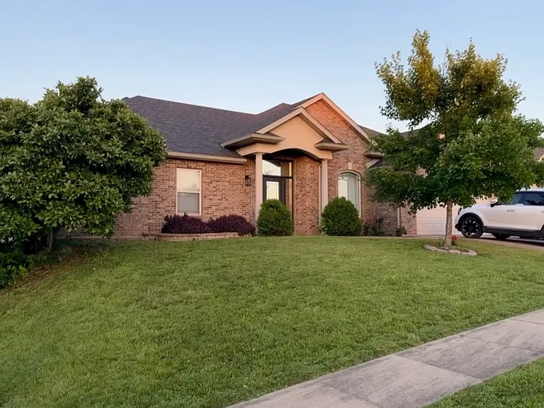 5006 Piedmont Pl — Photo 2