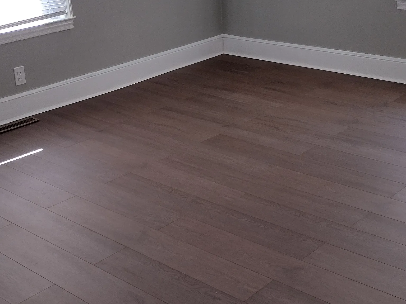 1 bed, 750 sqft, $1,300 — Photo 2