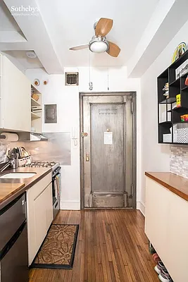 Sold by Sotheby's International Realty | media 7