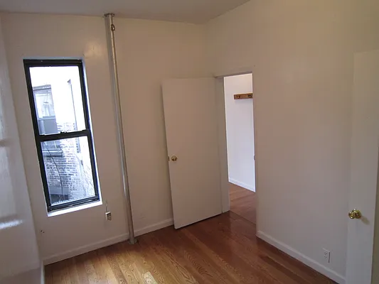 Rented by City Connections Realty | media 10