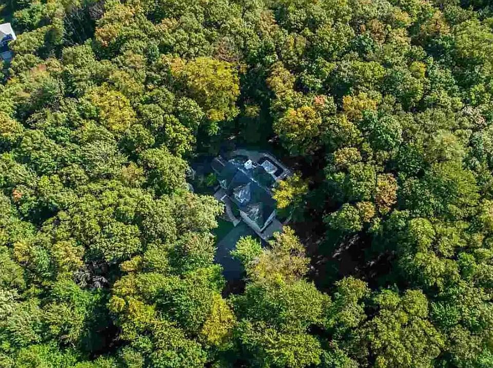 11407 S Ramblewood Dr, Cedar, MI 49621 Zillow